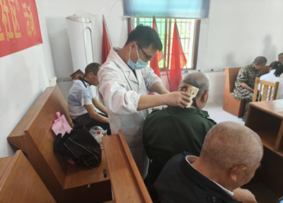 中医中药进社区 健康服务零距离，社区推拿温暖人心