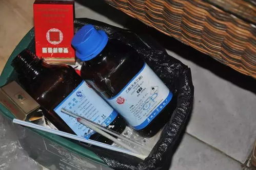 小区出租屋藏毒窝点？手把手教你识别身边制毒工厂与社区推拿的隐忧